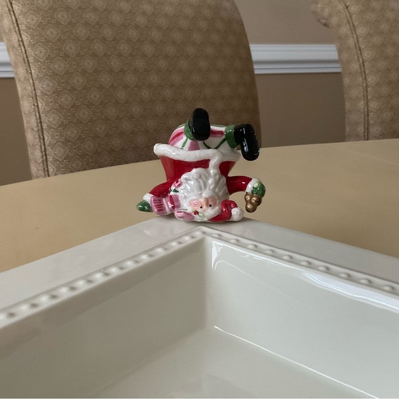 Christmas Santa With Jingle Bells Platter Decoration - Head Stand 🔔 - Picture 1 of 6